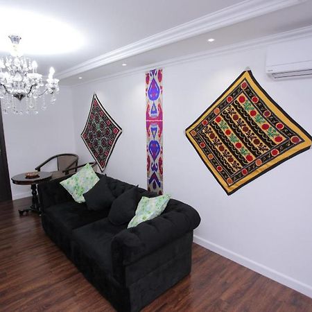 Overlooking Registan Square Luxury 2 Bedrooms Apartment Samarcanda Exterior foto