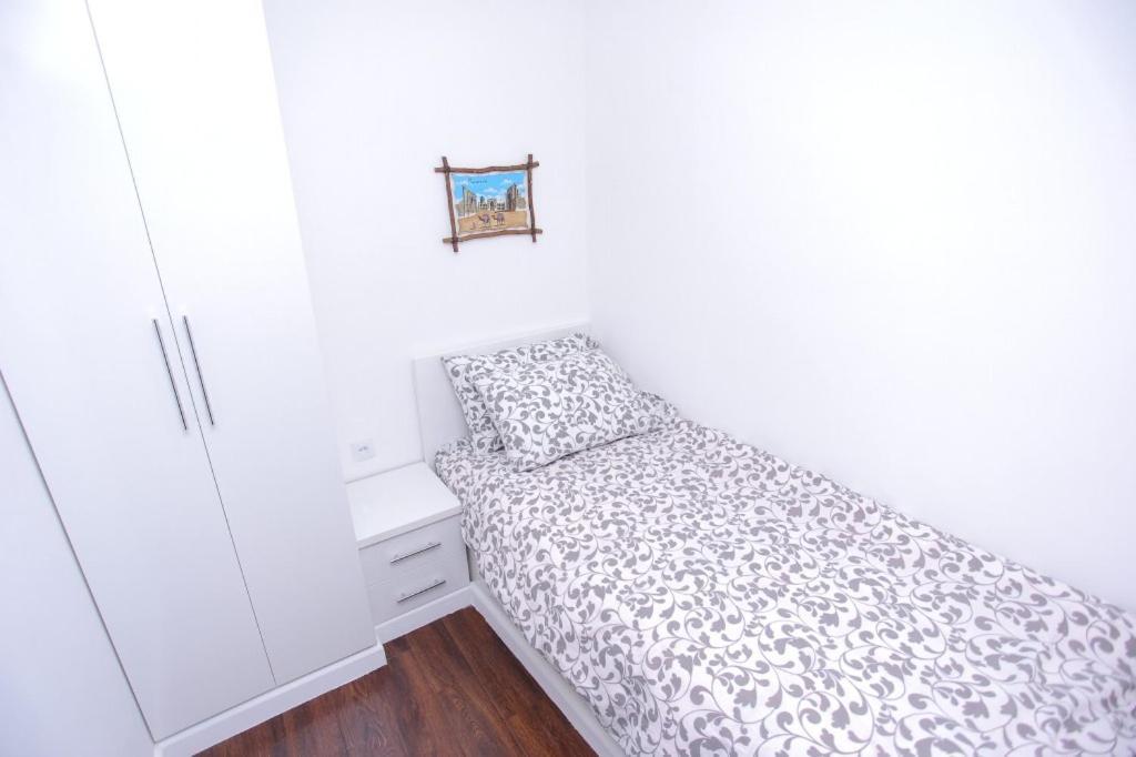 Overlooking Registan Square Luxury 2 Bedrooms Apartment Samarcanda Exterior foto