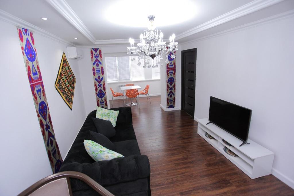 Overlooking Registan Square Luxury 2 Bedrooms Apartment Samarcanda Exterior foto