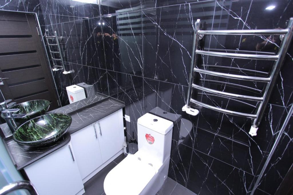 Overlooking Registan Square Luxury 2 Bedrooms Apartment Samarcanda Exterior foto
